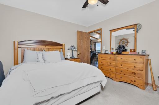 21852 Moose Point Road, Cohasset, MN 55721