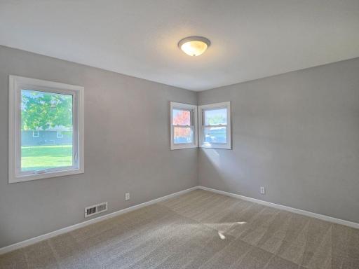 9312 Oakland Avenue S, Bloomington, MN 55420