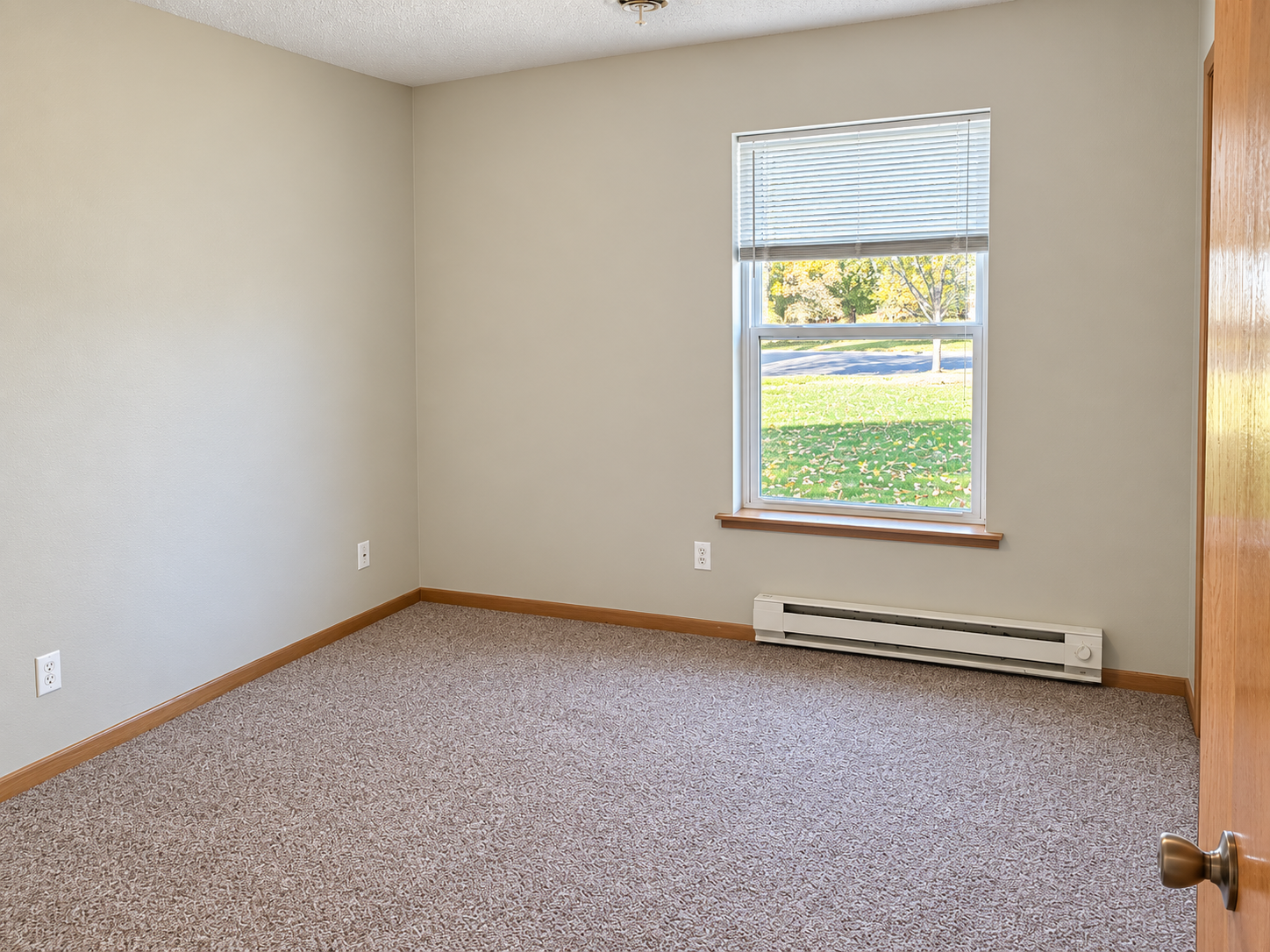 Bayberry Court Bedroom 1.png