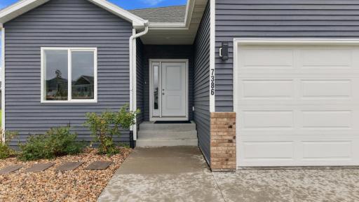 7386 28th Street S, Fargo, ND 58104