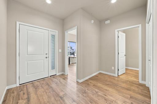 Large front foyer with Bedroom/office at front