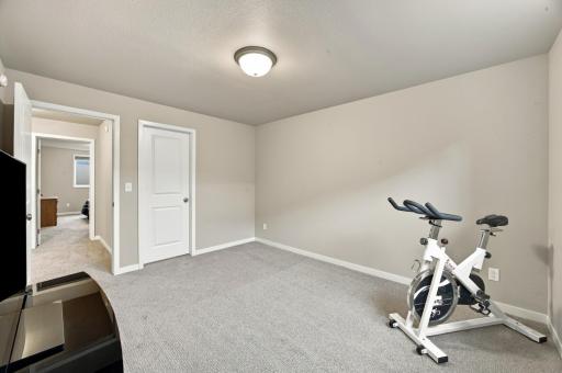 7386 28th Street S, Fargo, ND 58104