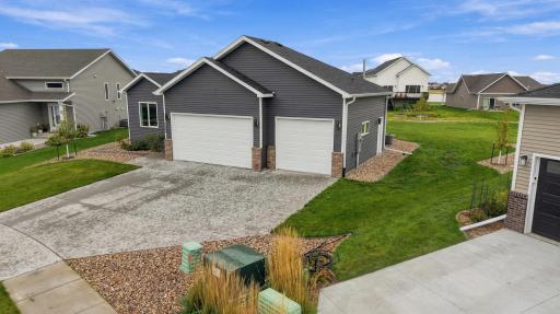 7386 28th Street S, Fargo, ND 58104