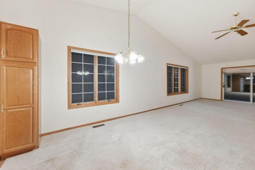 324 Valley View Drive SE, Willmar, MN 56201