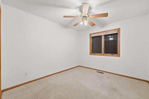 324 Valley View Drive SE, Willmar, MN 56201