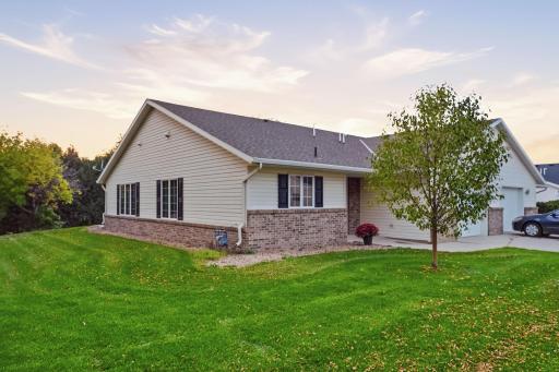 324 Valley View Drive SE, Willmar, MN 56201