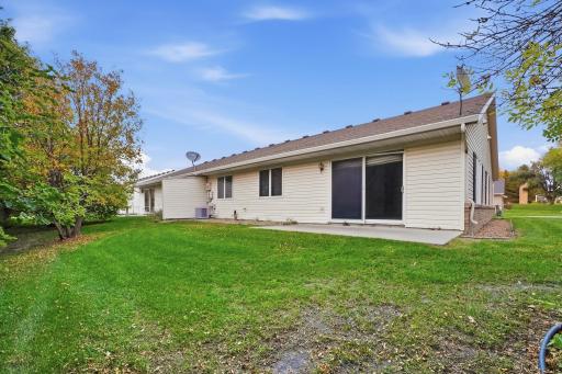 324 Valley View Drive SE, Willmar, MN 56201