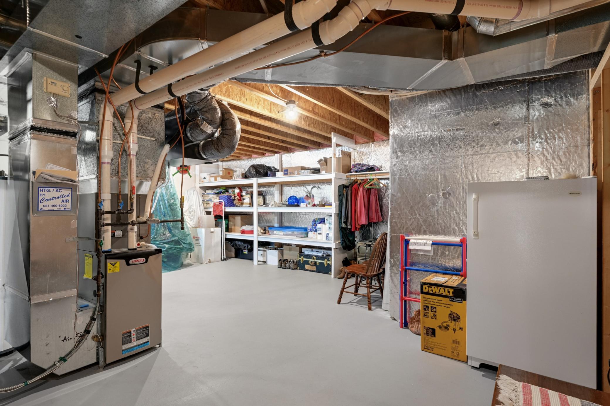 Extra large storage area with shelving!