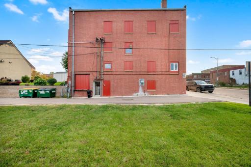 301 Downtown Plaza, Fairmont, MN 56031