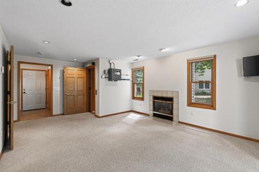 4238 Boulder Ridge Point, Eagan, MN 55122