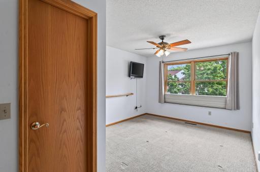 4238 Boulder Ridge Point, Eagan, MN 55122