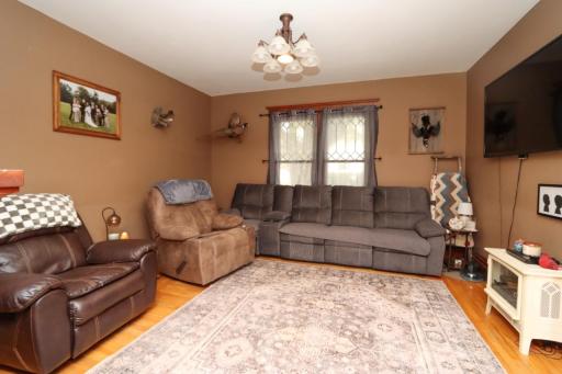 155 2nd Street, Delhi, MN 56283