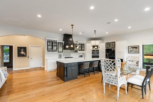 5966 Blackberry Trail E, Inver Grove Heights, MN 55076