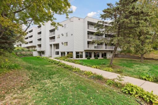 175 County Road B2 E, 101A, Little Canada, MN 55117