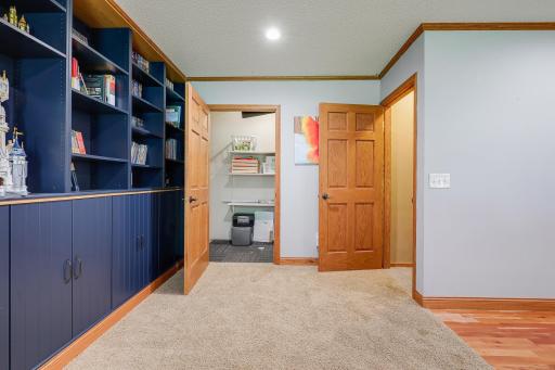9736 Evergreen Avenue N, Brooklyn Park, MN 55443