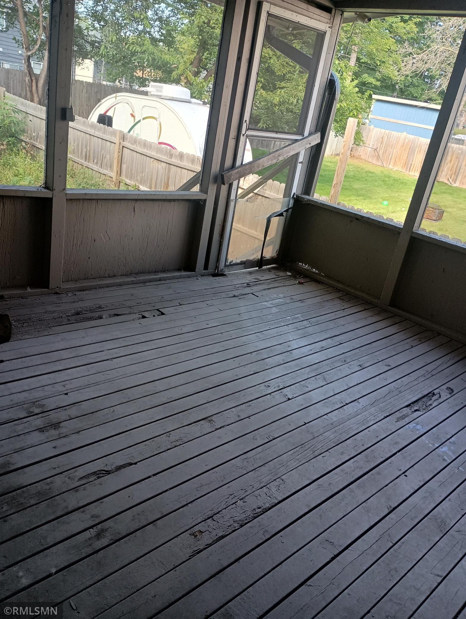 PORCH.jpg
