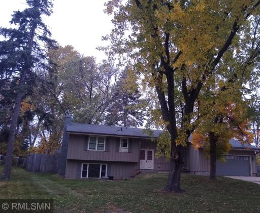 185 Craigbrook Way NE, Fridley, MN 55432