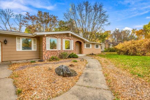 651 Sunset Lane N, Cambridge, MN 55008