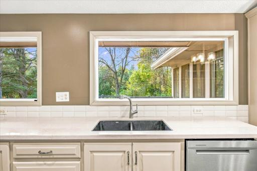 651 Sunset Lane N, Cambridge, MN 55008