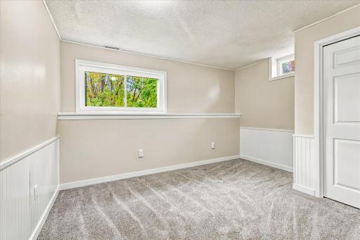 651 Sunset Lane N, Cambridge, MN 55008