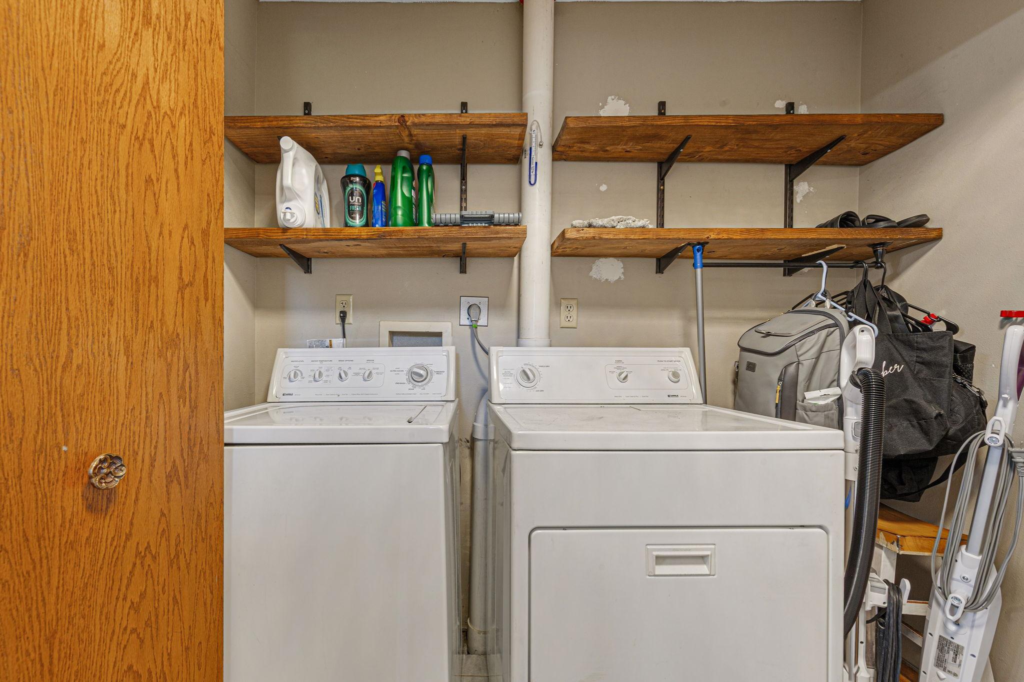23-web-or-mls-23 Laundry.jpg