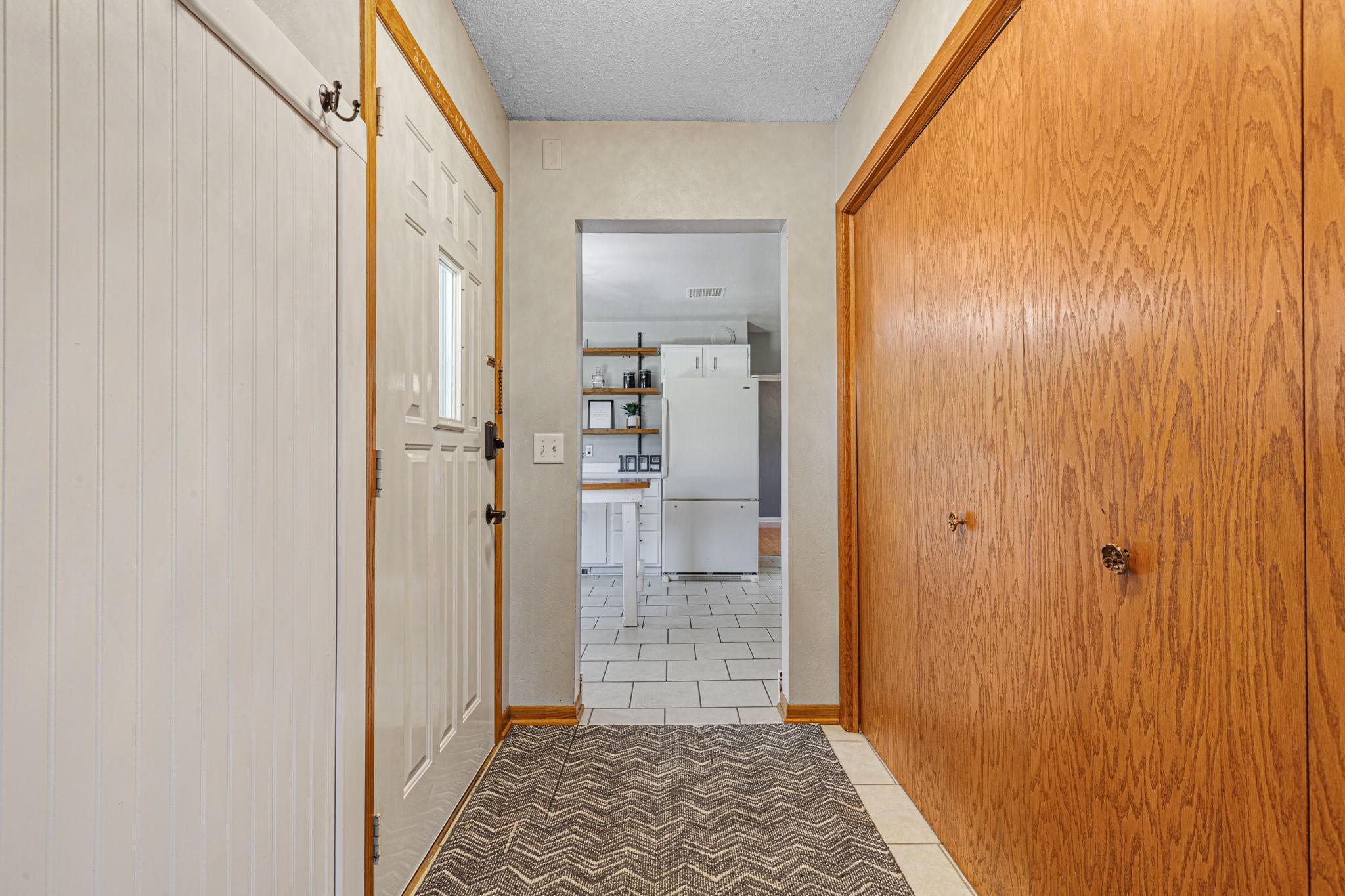 22-web-or-mls-22 Back entry.jpg