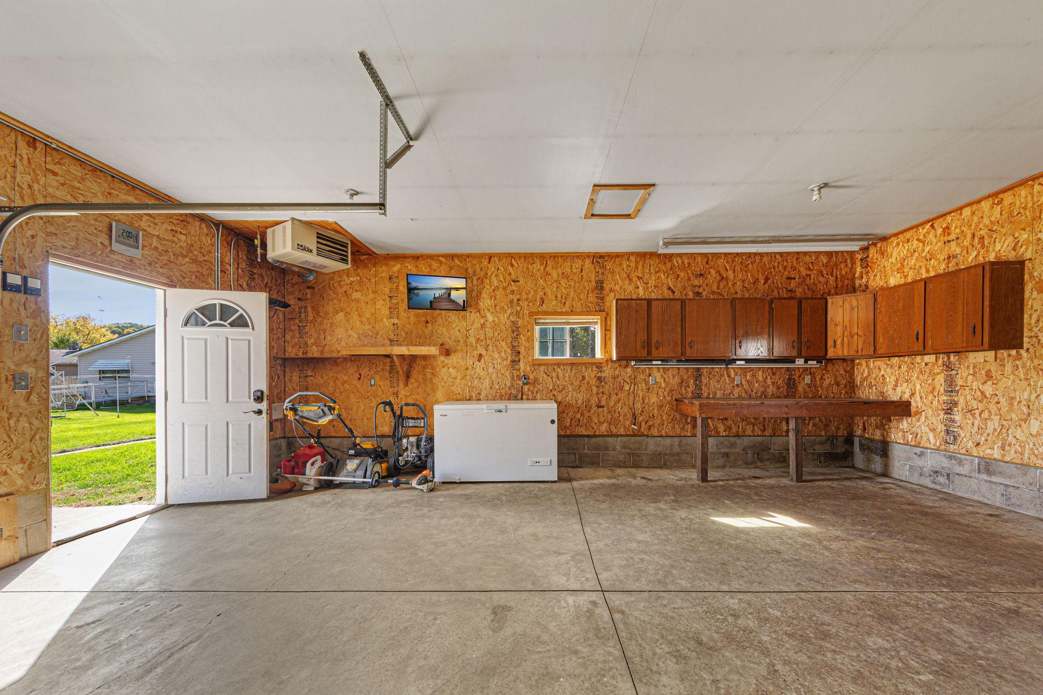 10-web-or-mls-10 Garage.jpg