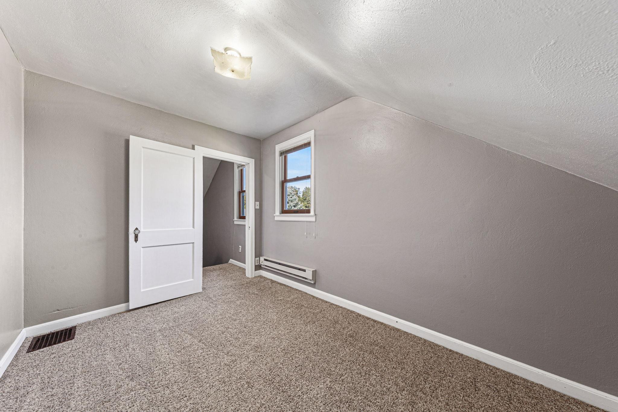 29-web-or-mls-29 Bedroom 2.jpg