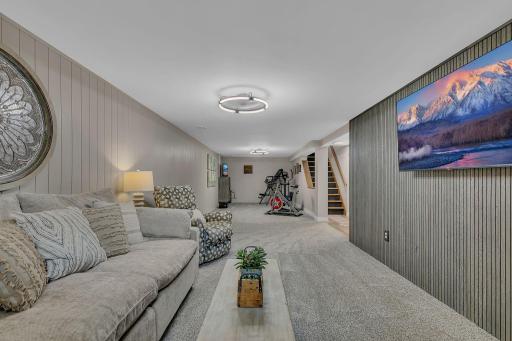 1028 22nd Avenue N, Saint Cloud, MN 56303