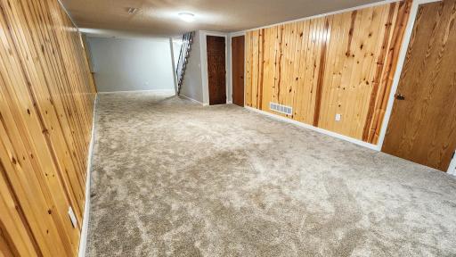 1537 22nd Avenue S, Fargo, ND 58103