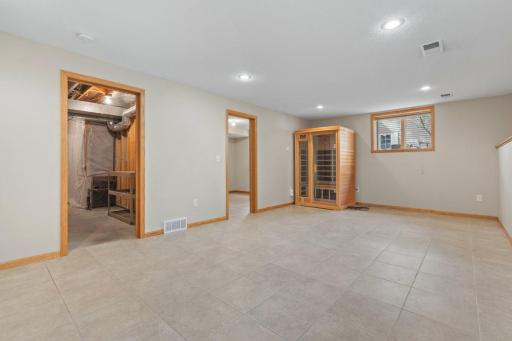 1921 Linda Lane, Saint Cloud, MN 56301