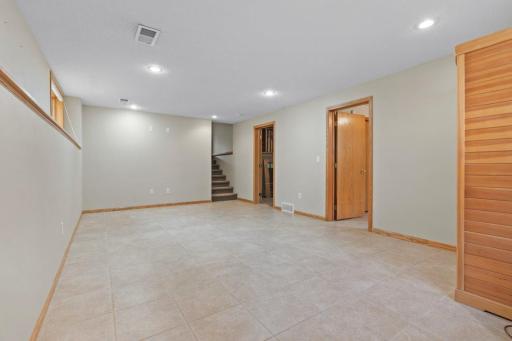 1921 Linda Lane, Saint Cloud, MN 56301