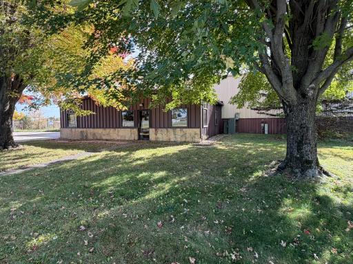 1200 21st Avenue NE, Austin, MN 55912