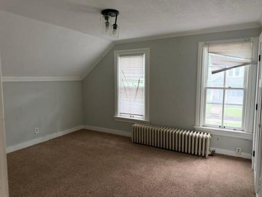 606 Cook Avenue E, Saint Paul, MN 55130