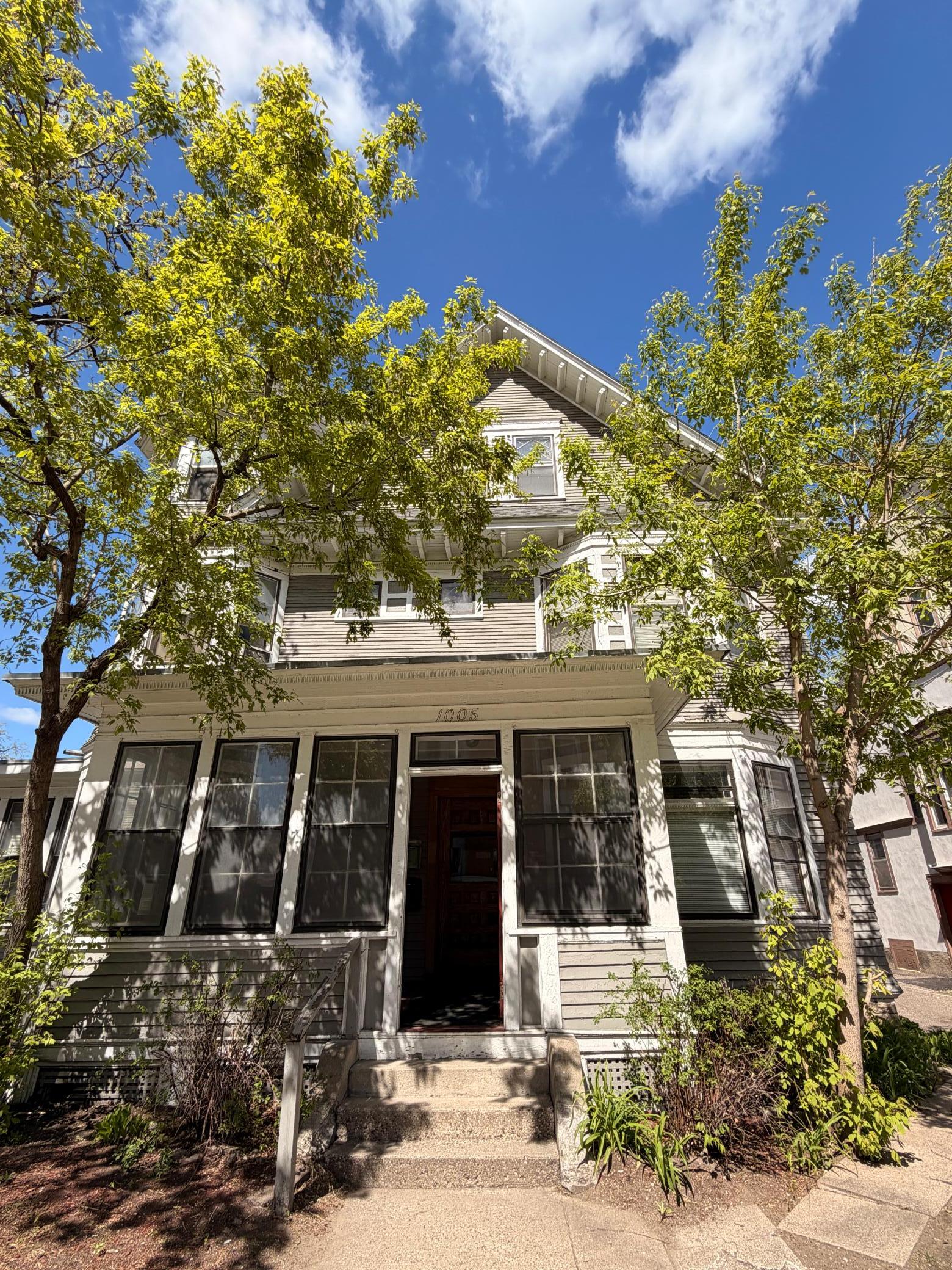Property photo for 1005 University Avenue SE, Minneapolis, MN 55414