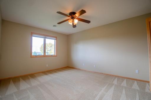 1301 23 Street SE, Willmar, MN 56201