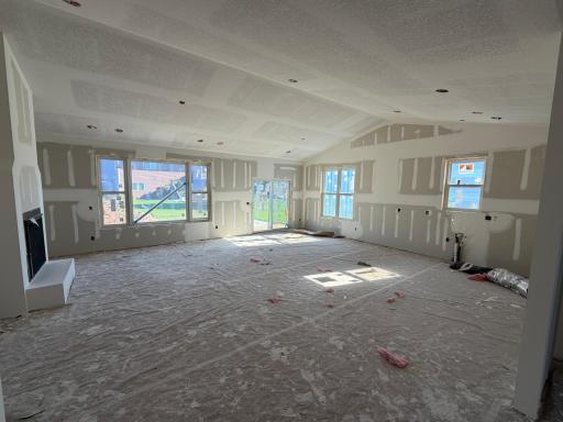 1615 Squirrel Way, New Richmond, WI 54017