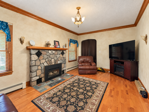 612 4th Street S, Walker, MN 56484