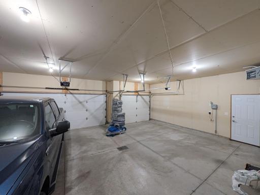222 30th Avenue E, West Fargo, ND 58078