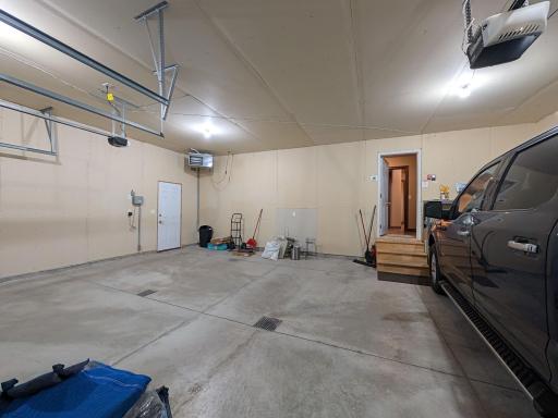 222 30th Avenue E, West Fargo, ND 58078