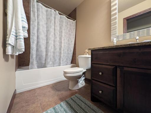 222 30th Avenue E, West Fargo, ND 58078