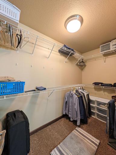222 30th Avenue E, West Fargo, ND 58078