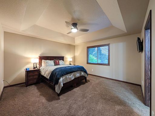 222 30th Avenue E, West Fargo, ND 58078
