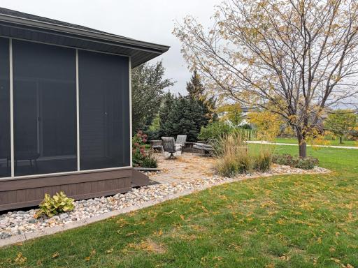 222 30th Avenue E, West Fargo, ND 58078