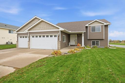 1025 2nd Avenue SE, Freeport, MN 56331