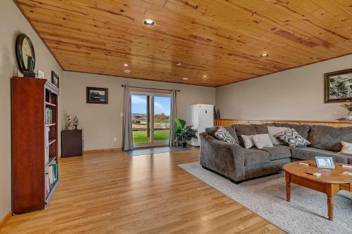 1025 2nd Avenue SE, Freeport, MN 56331
