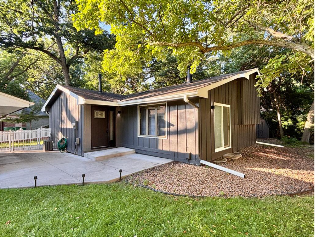 Property photo for 1414 W Danube Road, Minneapolis, MN 55432