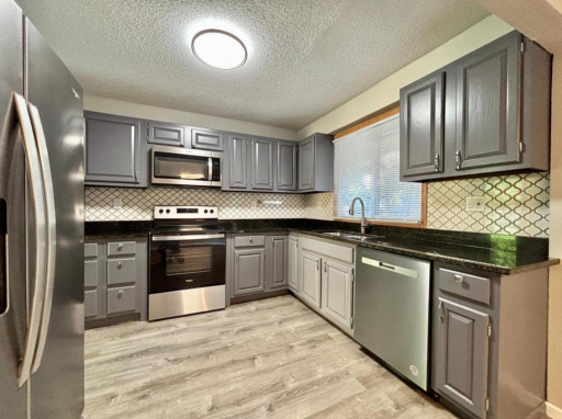 1414 W Danube Road, Minneapolis, MN 55432