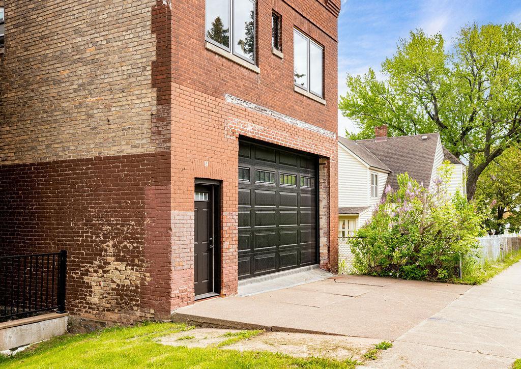 Property photo for 24 W 5th Street, Duluth, MN 55806