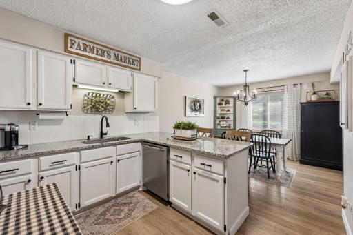 4679 Jackstone Point, Eagan, MN 55122